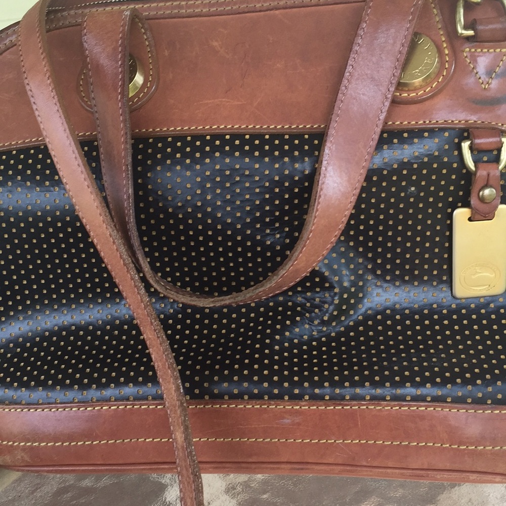 Vintage Dooney Bourke bag!